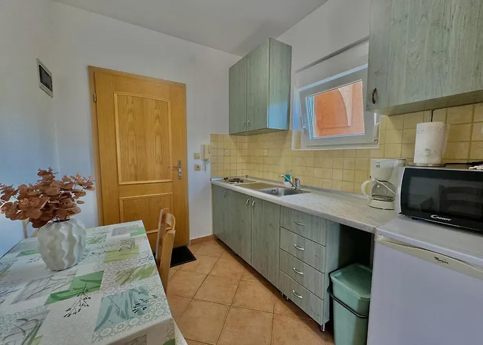 Frane Apartment *